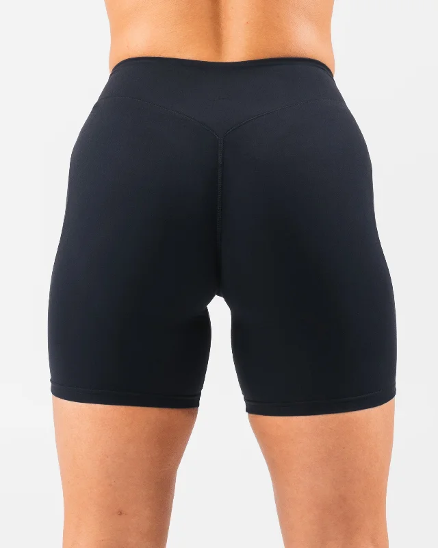 Everyday Core Biker Short - Black