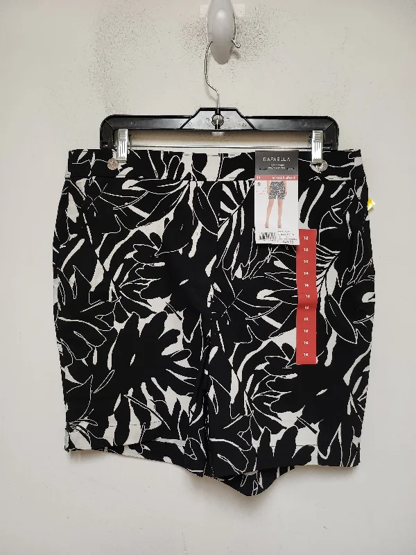 Shorts By Rafaella In Black & White, Size: 14