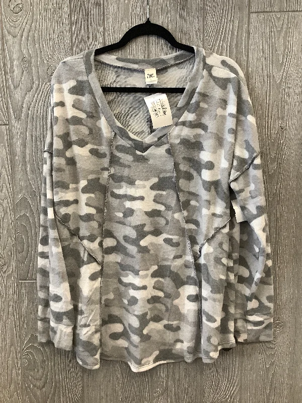 Top Long Sleeve By Sew In Love In Camouflage Print, Size: Xl